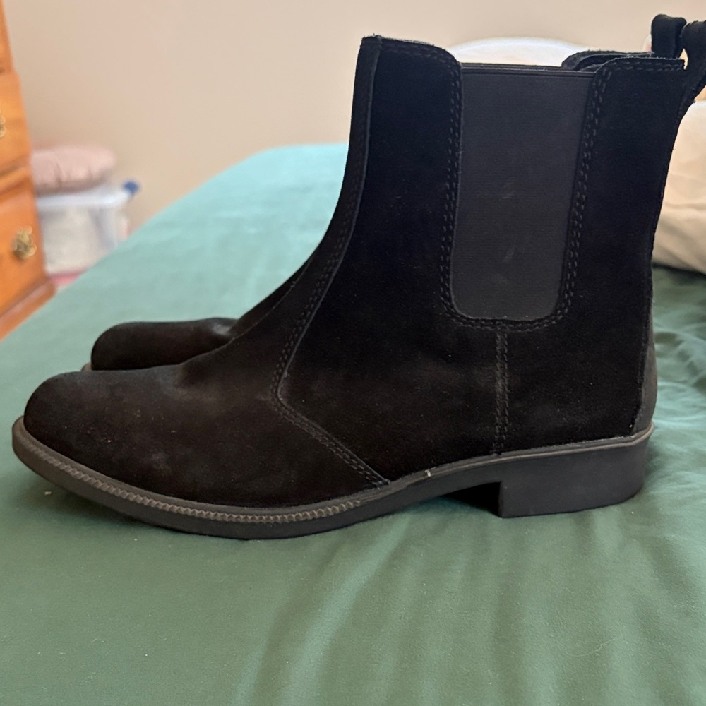 Kodiak Black Suede Women's Chelsea Boots